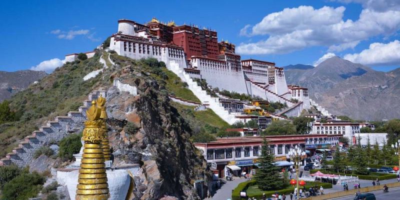 7 Fakta Menarik Tentang Istana Potala di Llasa, Tibet
