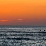 Menikmati Sunset di Pantai Tirang Semarang