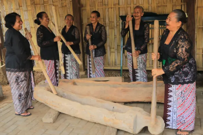 Mengenal Kebudayaan dan Tradisi Unik Suku Osing Banyuwangi